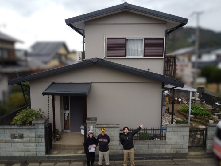 和歌山市　M様邸の塗り替えリフォーム事例をご紹介 <br>累計口コミ数 100件超えの塗装工事・防水工事専門店<br>【外壁塗装 和歌山市 エースペイント】 ✨