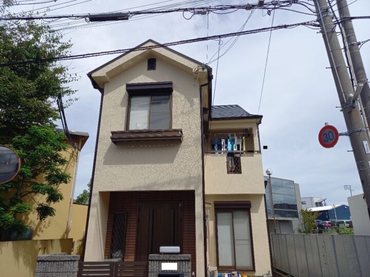 【泉佐野市】　I様邸<br>『スムースクリームの外壁でカジュアルな印象の素敵な仕上がりに…✧₊°』