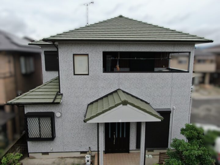 【和歌山市】K様邸<br>『色合いが素敵なツートーンの外壁で、艶が抑えられた素敵な風合いの仕上がりに…✧₊°』