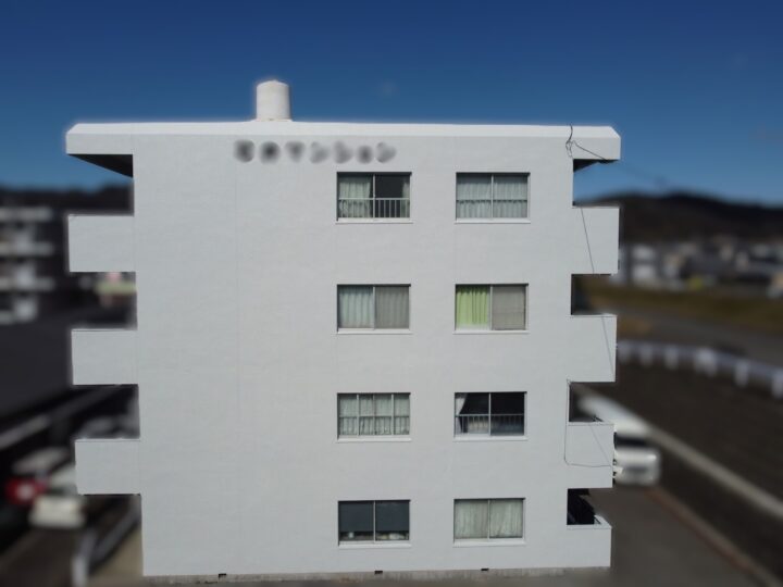 【和歌山市】I様所有マンション<br>『本宅と同じピュアホワイト系の塗料を使用することで、光り輝く素敵な仕上がりに…✧₊°』