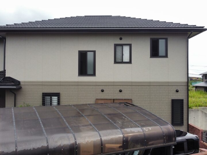 【和歌山市】　I様邸<br>『ブラックの屋根でメリハリのあるシックな印象の素敵な仕上がりに…✧₊°』