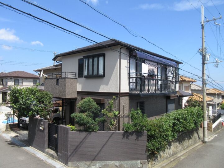 【阪南市】　E様邸<br>『ガンメタルグレージュの壁にチャコールグレージュの屋根で落ち着いた素敵な印象に…°˖✧』