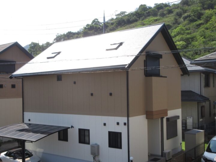 【大阪府】N様邸<br>『落ち着いたクリームとベージュのツートンカラーが素敵な新築の様な仕上がりに…✧₊°』
