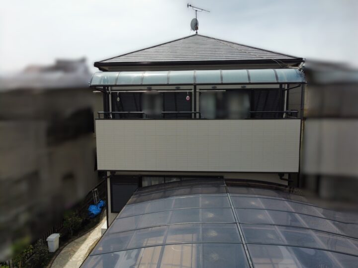 【和歌山市】M様邸<br>『当店人気色のフォーングレージュのワントーン仕上げの外壁とディープグレージュの屋根で、落ち着きのあるモダンな仕上がりに…✧₊°』