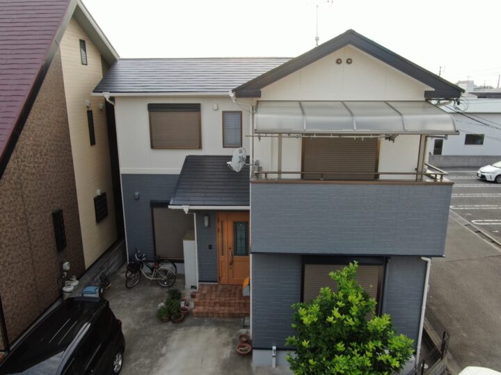 【和歌山市】　N様邸<br>『グレーとグレージュで仕上げた外壁のコントラストが素敵な仕上がりに…✧₊°』ウルトラTOP塗布