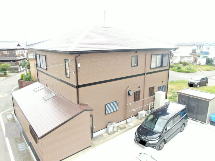 【紀の川市】U様邸<br>『セピアブラウンの外壁にエコブラウンの屋根が、重厚感ある仕上がりに…✧₊°』インテグラルコート塗布