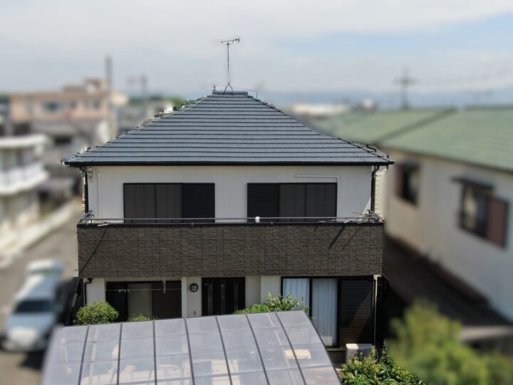【和歌山市】S様邸<br>『アクセント部のみツートーンで彩られた外壁で、上品でモダンな仕上がりの素敵なお家に…✧₊°』