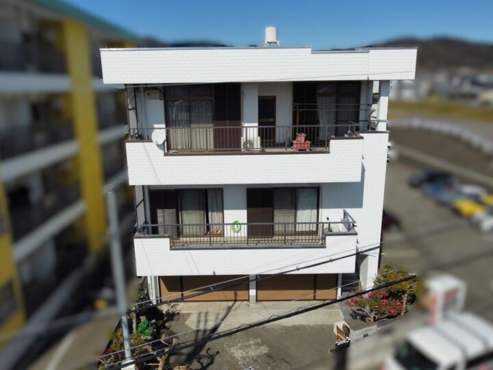 【和歌山市】I様邸<br>『シンプルなピュアホワイト系の外壁で、清潔感溢れる新築のような仕上がりに…✧₊°』