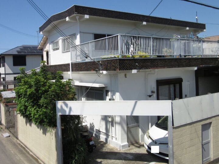 【和歌山市】　N様邸<br>『パールホワイトの外壁がタイルを引き立たせる素敵な仕上がりに…✧₊°』
