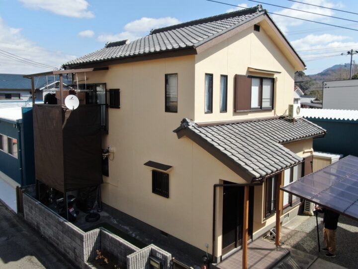 【海草郡】S様邸<br>『ベージュの外壁で穏やかな印象の素敵な仕上がりに…✧₊°』インテグラルコート塗布