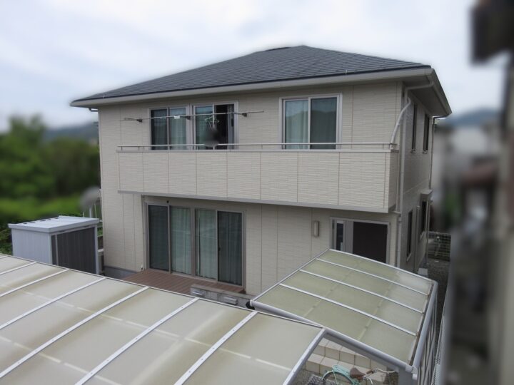 【有田郡】K様邸<br>『意匠性の高い外壁材を保護してくれるクリヤー塗装で、新築時のような光り輝く仕上がりに…✧₊°』