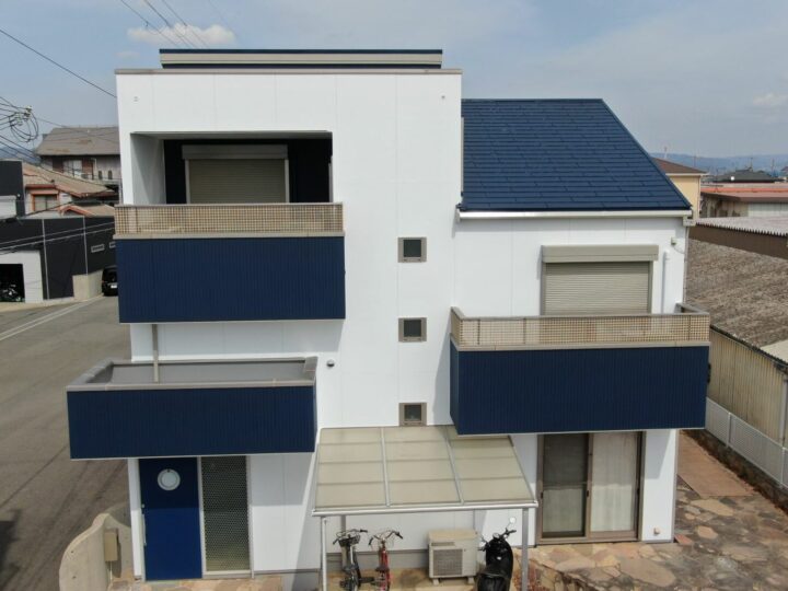 【和歌山市】　K様邸<br>『ブルー系のツートンカラーで仕上げた外壁にナスコンカラーの屋根で爽やかな印象のお家に…✧₊°』