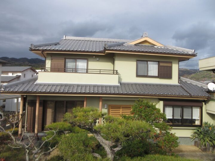 【紀の川市】　T様邸<br>『リーフグリーンの外壁が和風な雰囲気にマッチした素敵な仕上がりに…✧₊°』