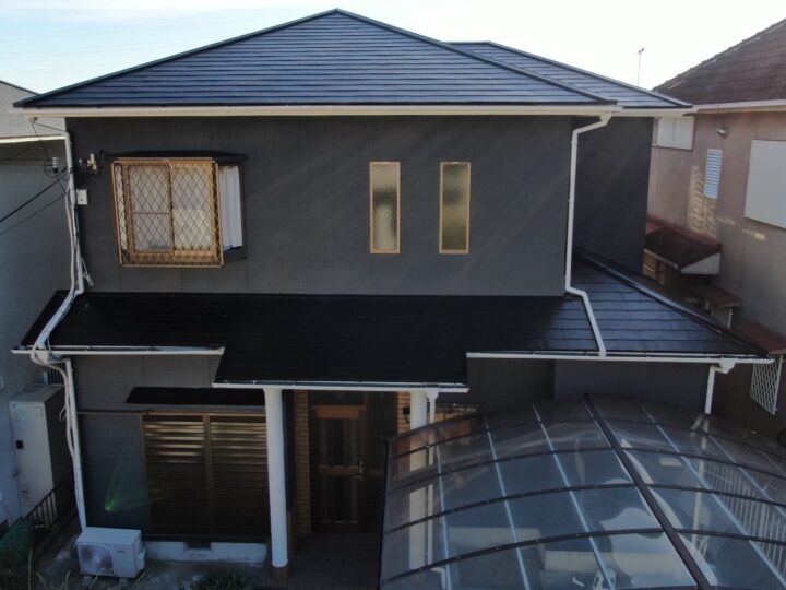 【和歌山市】　D様邸<br>『ダークグレーの外壁にブラックの屋根が重厚感溢れる素敵な仕上がりに…✧₊°』インテグラルコート塗布