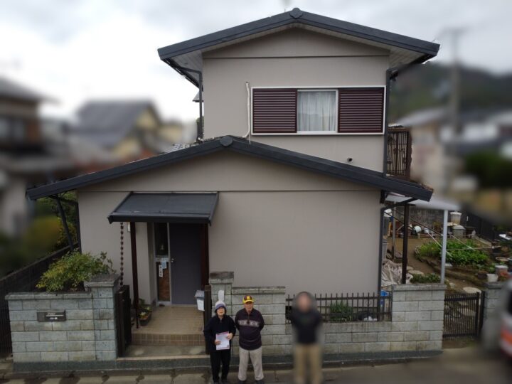 和歌山市　M様邸の塗り替えリフォーム事例をご紹介 <br>累計口コミ数 100件超えの塗装工事・防水工事専門店<br>【外壁塗装 和歌山市 エースペイント】 ✨