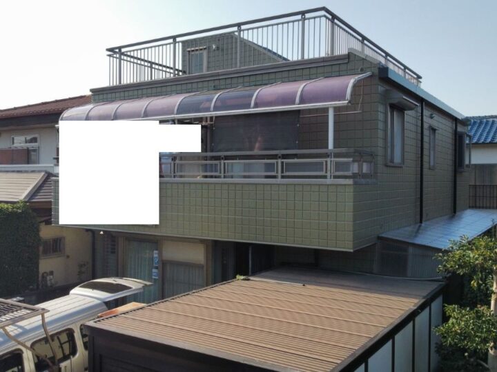【岸和田市】　S様邸<br>『パロットグリーンの外壁にブラックの屋根で落ち着いた大人の味の出る素敵な仕上がりに…✧₊°』