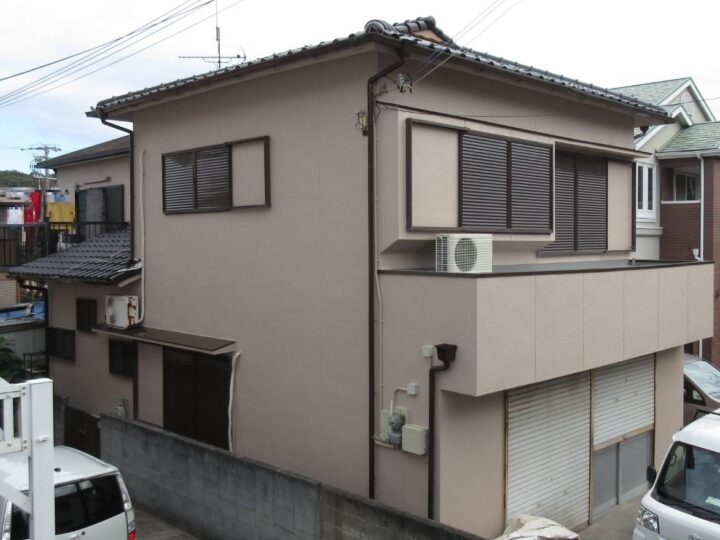【和歌山市】K様邸<br>『フォーンブラウンのワントーンの外壁が、落ち着いた印象の素敵な仕上がりに…✧₊°』<br>インテグラルコート塗布