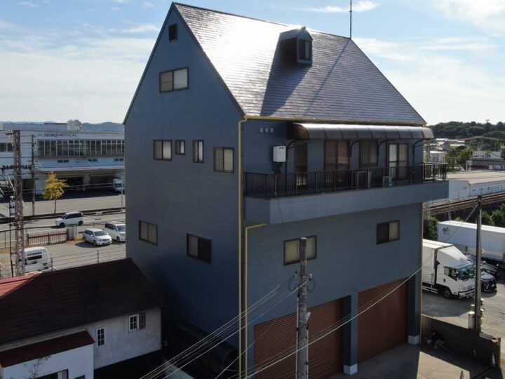 【和歌山市】　S様邸<br>『マリンブルーの外壁にニューブラウンの屋根がおしゃれで素敵な仕上がりに…✧₊°』インテグラルコート塗布