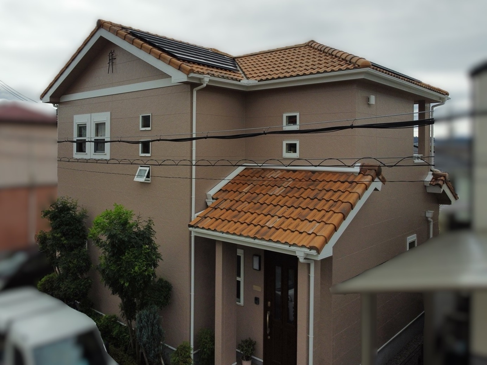 【和歌山市】N様邸『明るい印象を与えてくれるライトブラウン系のお色で外壁を塗り替えることで、モダンで温かな雰囲気の仕上がりに…✧₊°』