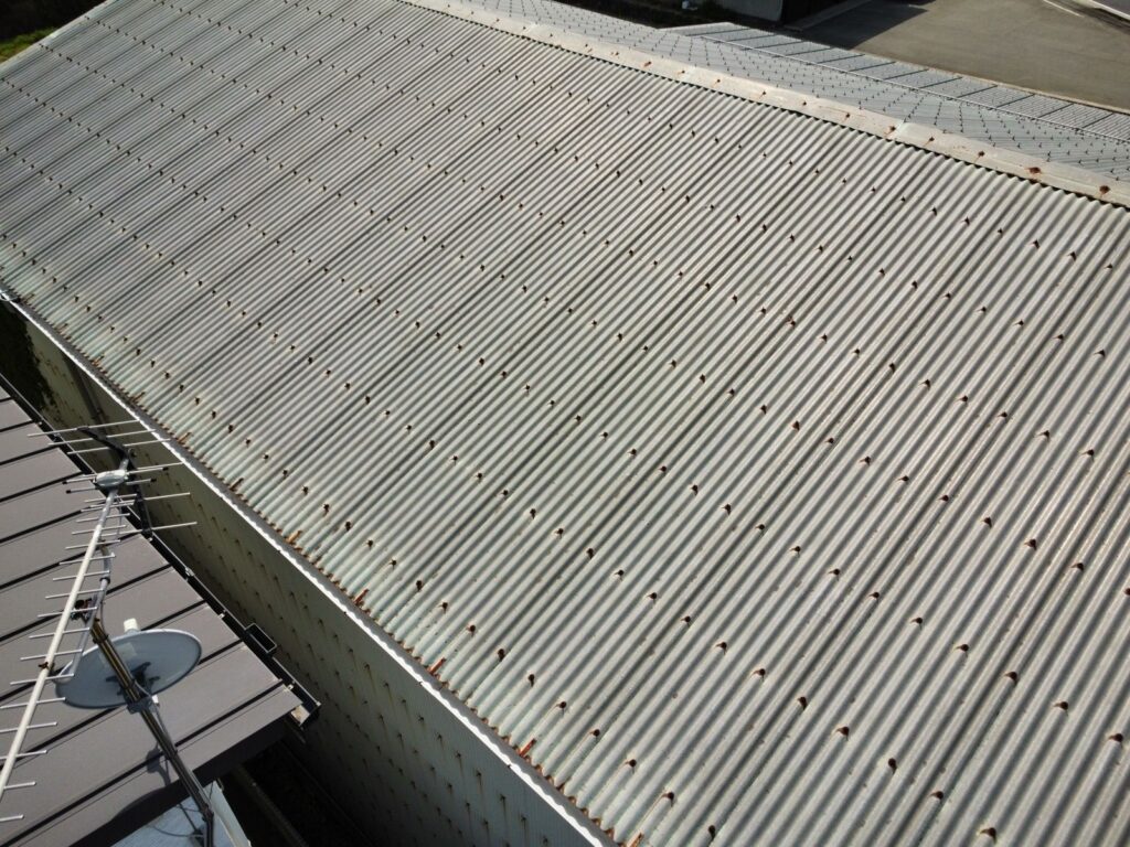 外壁塗装 屋根塗装 海南市 M様所有倉庫 屋根2