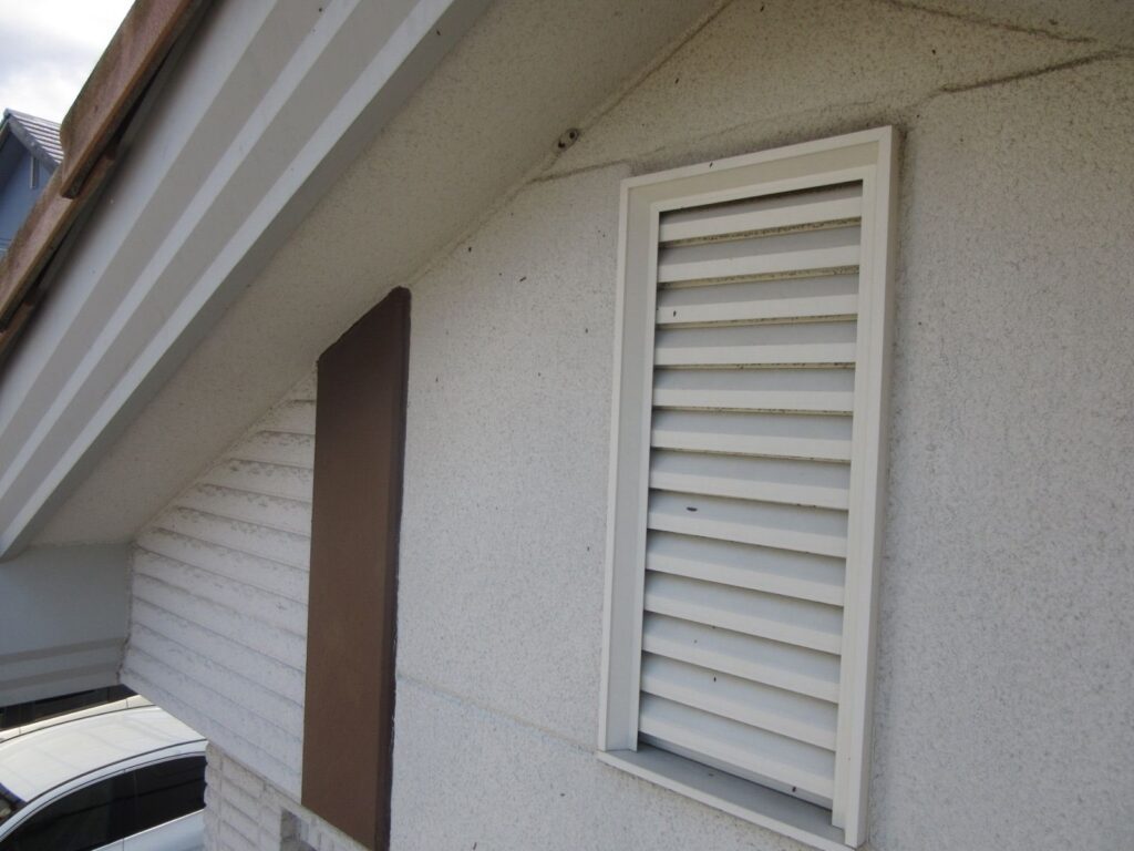 外壁塗装 屋根塗装 紀の川市 I様邸 飾り窓施工前