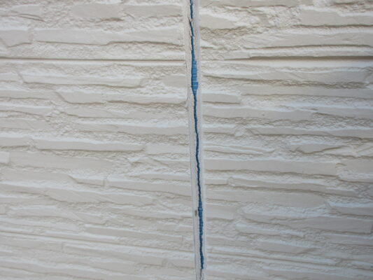 和歌山市密着の外壁塗装・屋根塗装専門店エースペイントの外壁の塗装　コーキング劣化