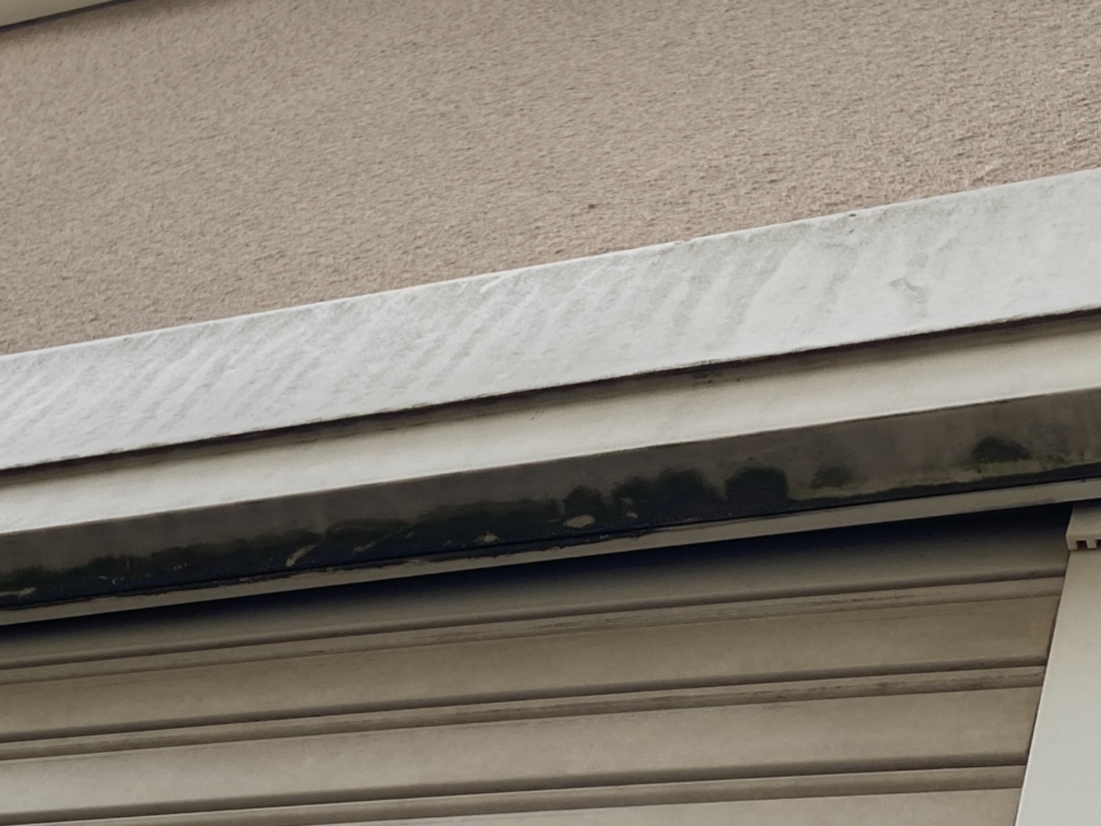 【泉南市】　I様邸　外壁・屋根塗装工事<br>『こだわりのレンガが引き立つホワイトの外壁で明るい印象のお家に…✧₊°』9