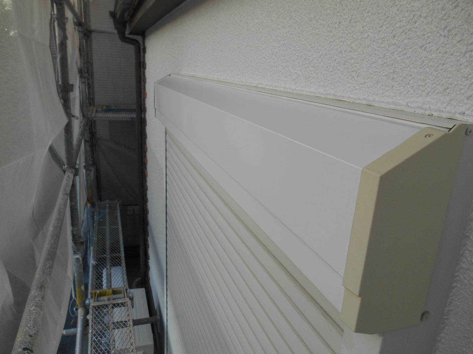 【泉南市】　I様邸　外壁・屋根塗装工事<br>『こだわりのレンガが引き立つホワイトの外壁で明るい印象のお家に…✧₊°』10