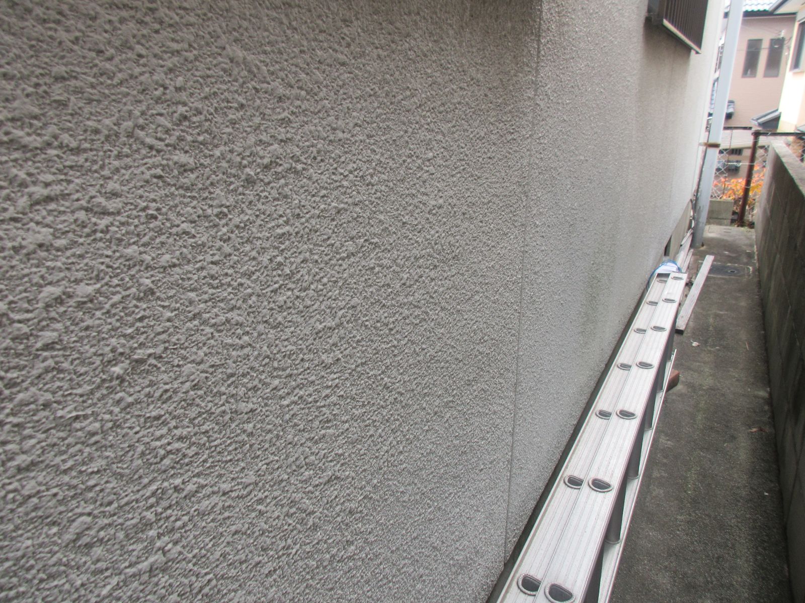 【泉南市】　K様邸　外壁塗装・屋根塗装工事<br>『ホワイトの外壁にブラウンの屋根と付帯部が引き立つ素敵な仕上がりに…✧₊°』11