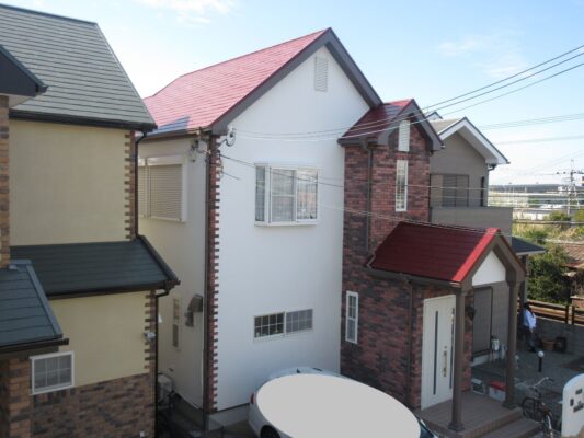 和歌山市密着の外壁塗装・屋根塗装専門店エースペイントの外壁の塗装と屋根の塗装　無機塗料　施工後　ケレン