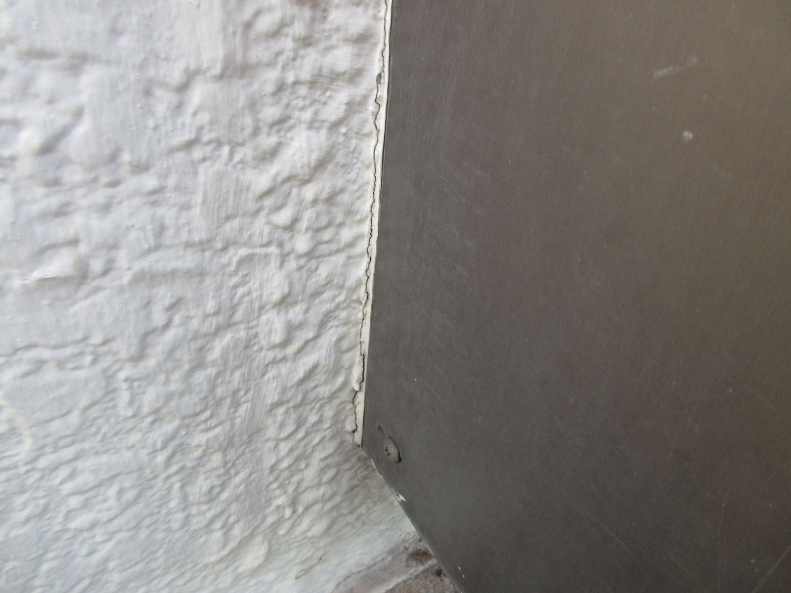 【和歌山市】E様邸　 外壁塗装・防水工事<br>『ホワイトの外壁とパラペットが新築の様な仕上がりのお家に…✧₊°』9