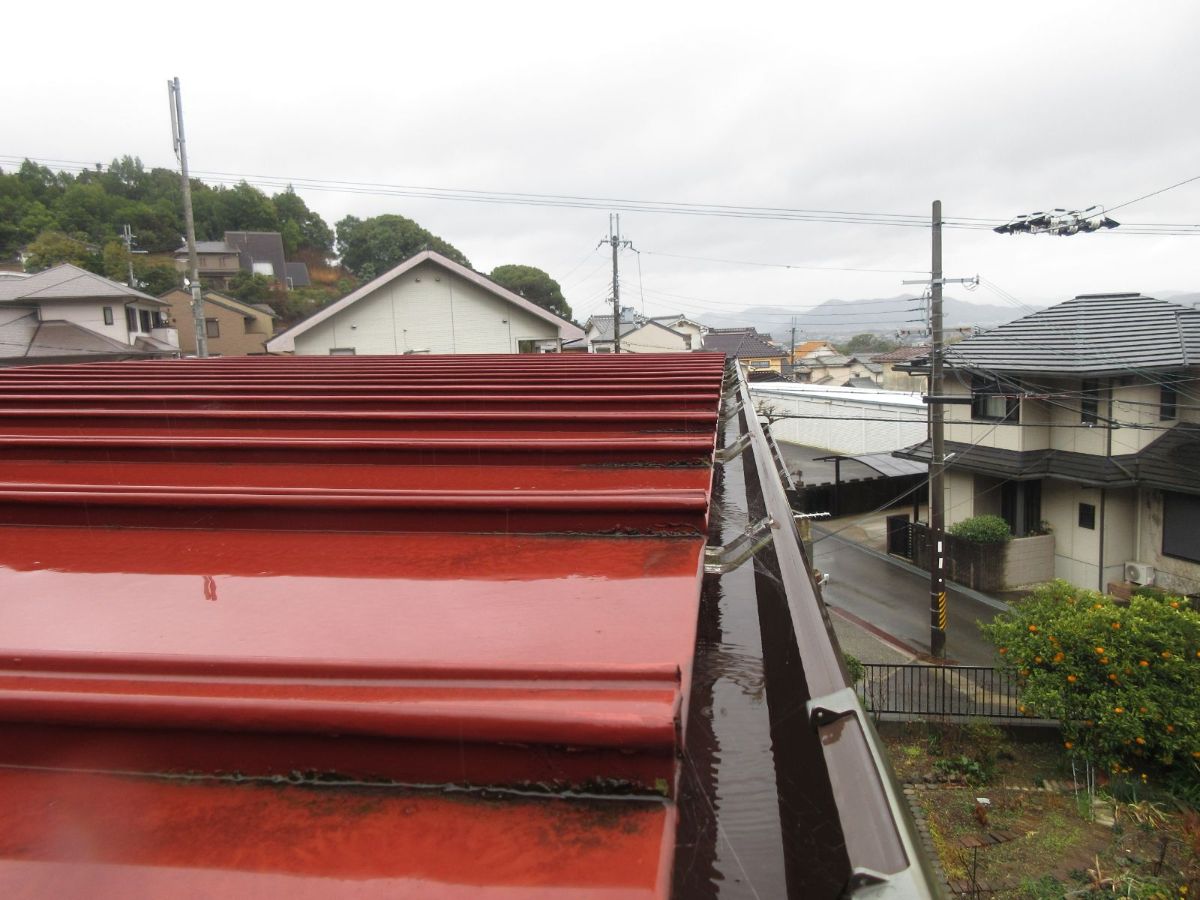 【和歌山市】　T様邸　屋根塗装工事<br>『鮮やかなオレンジ色の屋根が青空に映える素敵なお家に…✧₊°』9