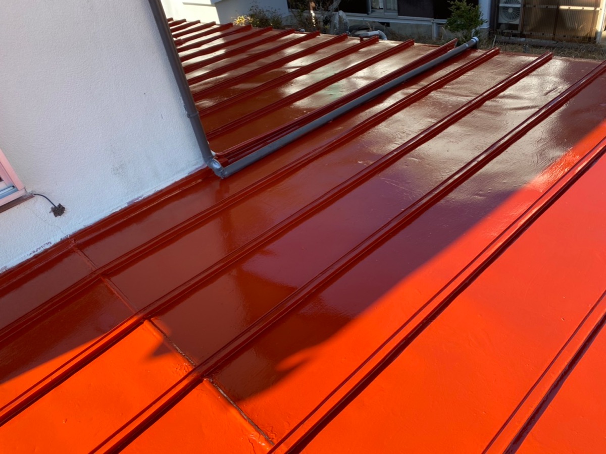 【和歌山市】　T様邸　屋根塗装工事<br>『鮮やかなオレンジ色の屋根が青空に映える素敵なお家に…✧₊°』20