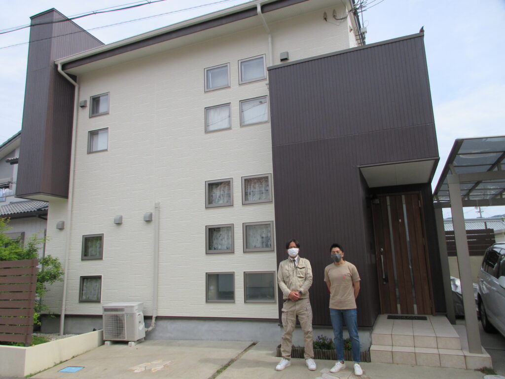 【岩出市】N様邸　外壁リフォーム事例のご紹介🎨✨