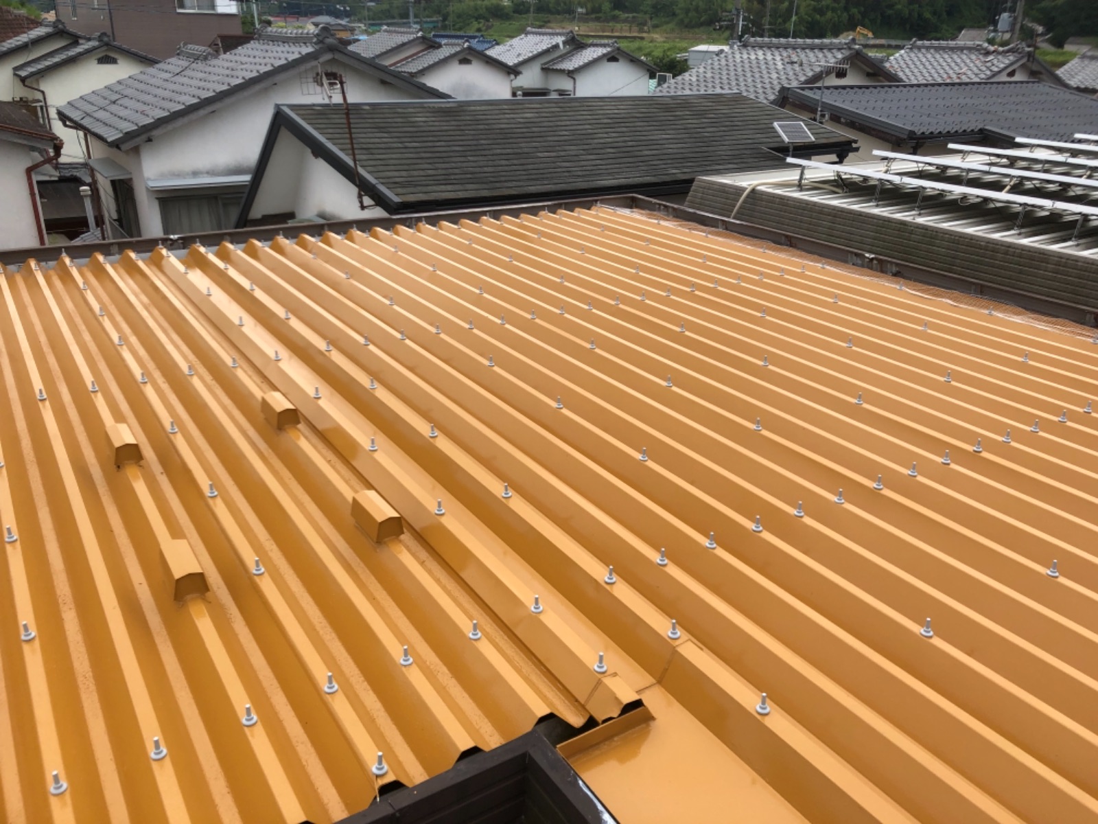 【紀の川市】M様邸 屋根塗装工事<br>『コーティングを施し、輝きと耐久性をプラス♬』