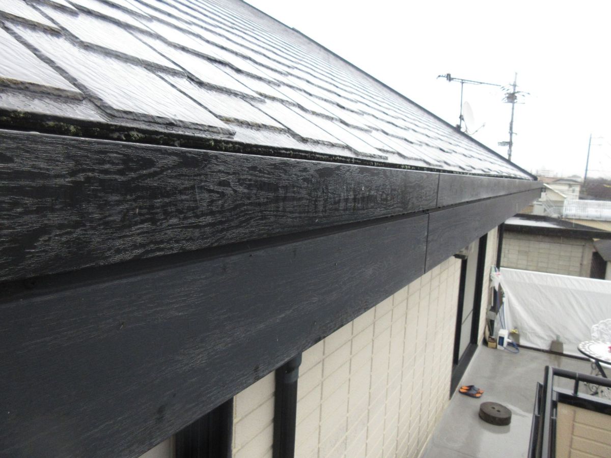 【岩出市】　I様邸　外壁塗装・屋根塗装工事<br>『ライトグレーの外壁とブラックの屋根が上品でシックな仕上がりに…✧₊°』5