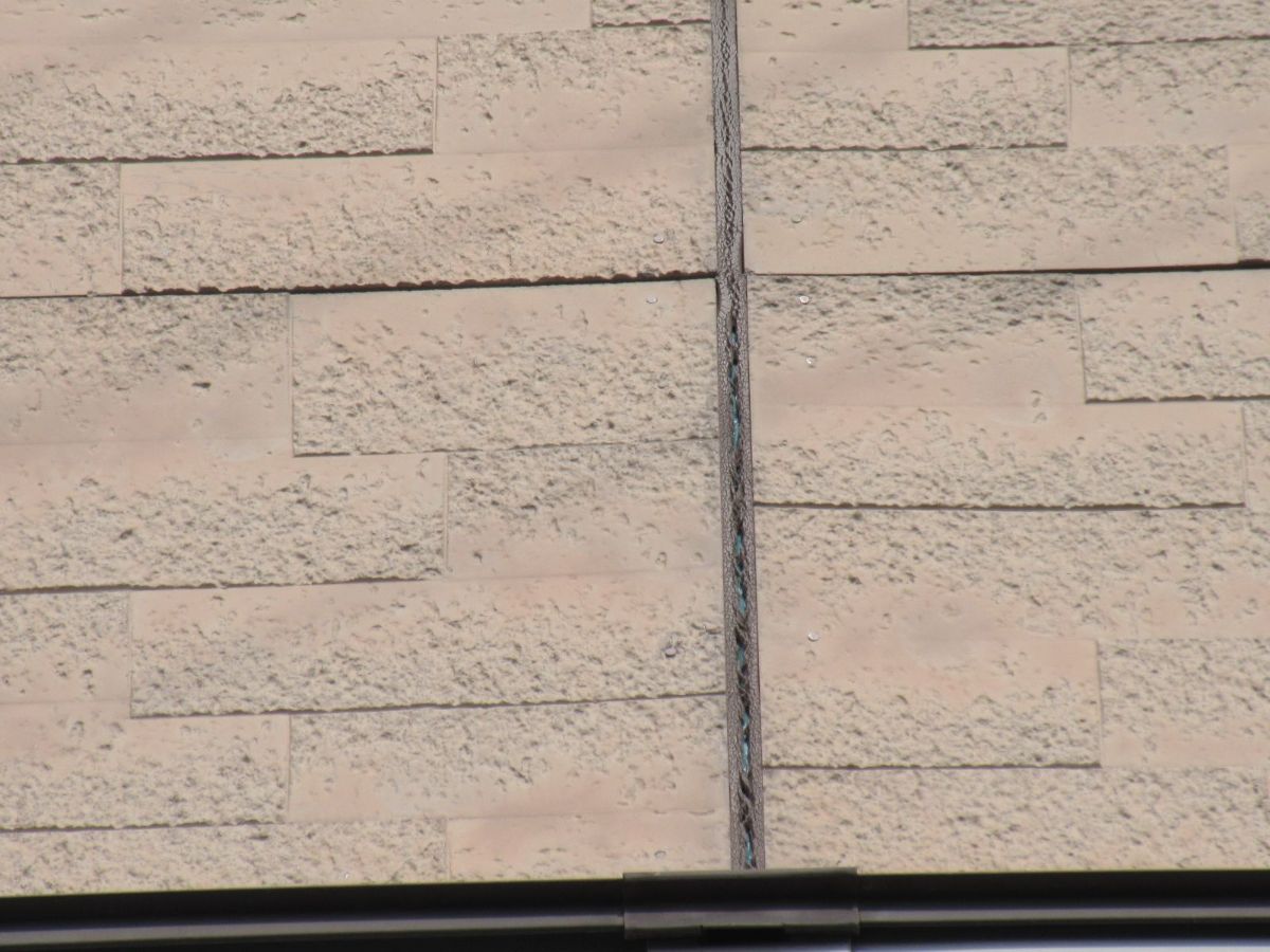 【岩出市】N様邸　外壁塗装・屋根塗装<br>『コーラルピンクの外壁にホワイトの付帯部が印象的な可愛らしい素敵なお家に…✧₊°』11