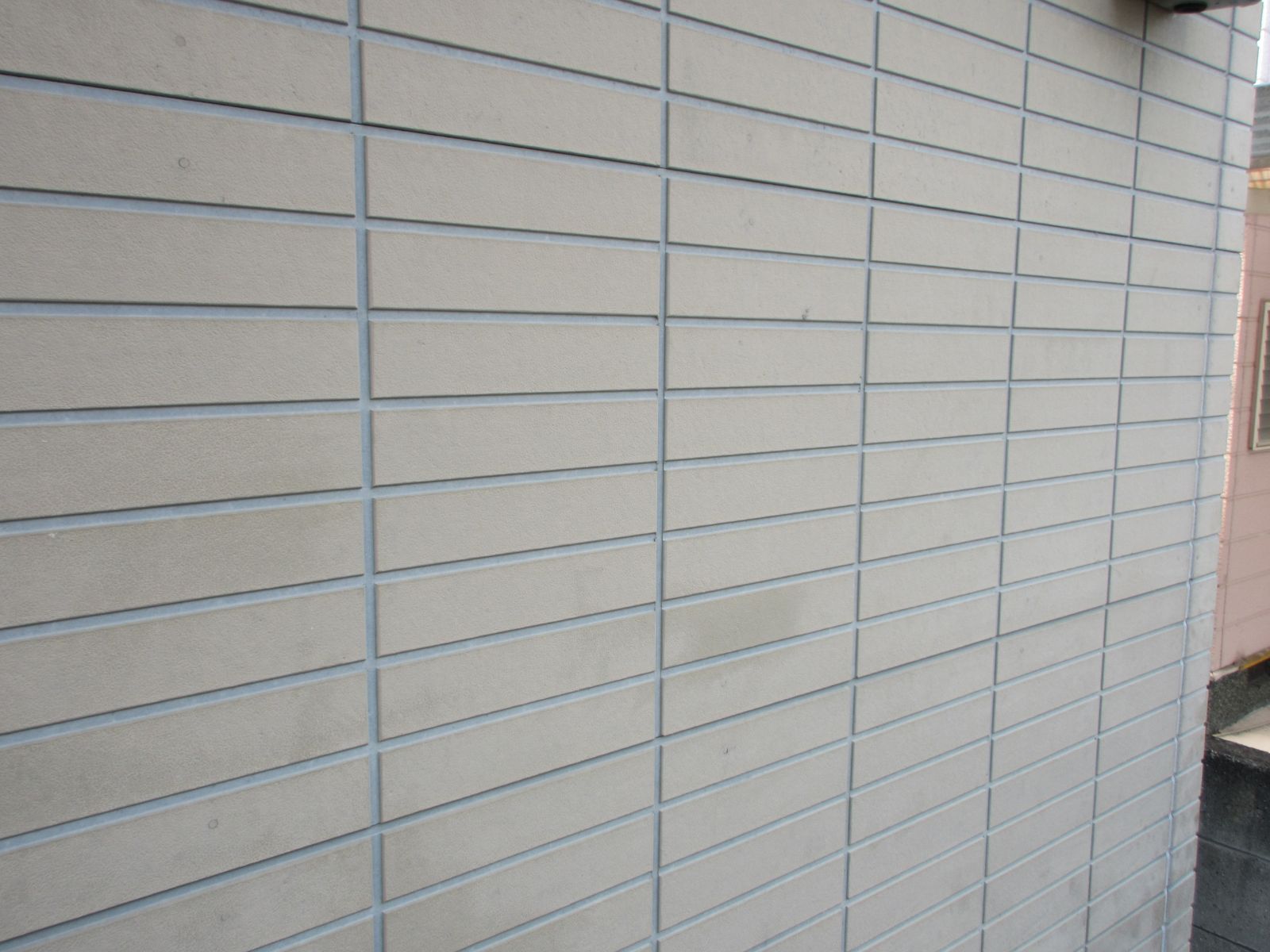 【和歌山市】T様邸<br>『ライトグレーの外壁にダークグレーのアクセントがお洒落な仕上がりに…✧₊°』インテグラルコート塗布9
