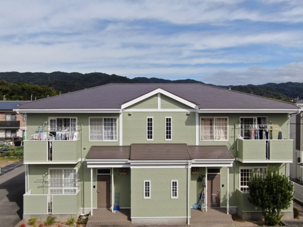 和歌山市　Y様ハイツ（2棟）　外壁・屋根リフォーム事例のご紹介🎨✨