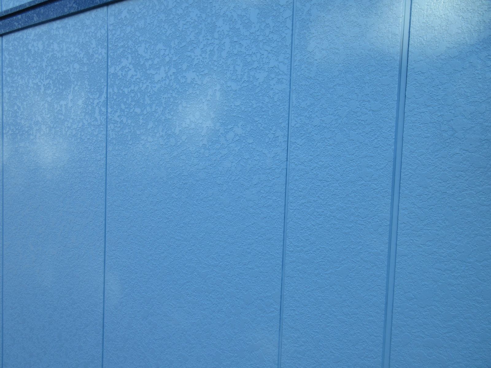 【大阪府】　S様邸<br>『青空に溶け込むスカイブルーの外壁にハンターグリーンの屋根で明るい雰囲気のお家に…✧』4