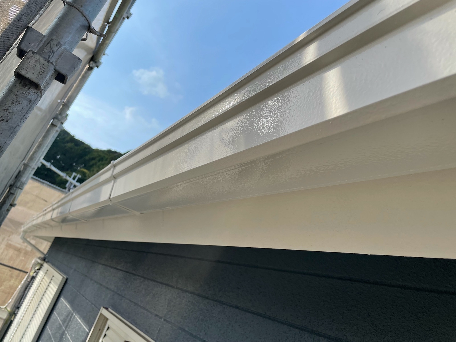 【橋本市】　H様邸<br>『ヒヤシンスブルーの外壁にホワイトの窓枠が映える素敵なお家に✧』　　インテグラルコート塗布12