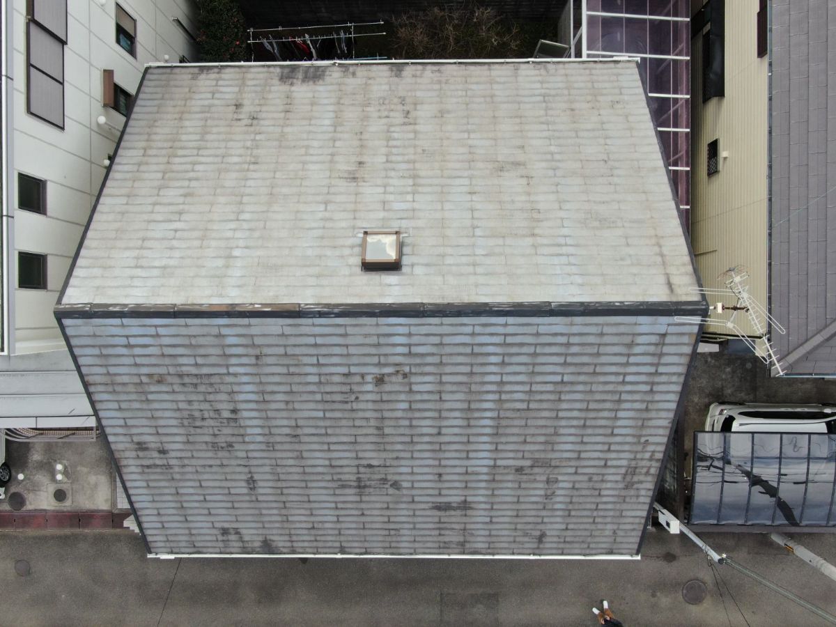 【和歌山市】　D様邸<br>『ダークグレーとライトグレーを組み合わせたツートンカラーの外壁にブラックの屋根で存在感ある仕上がりに…✧₊°』ウルトラTOP塗布7