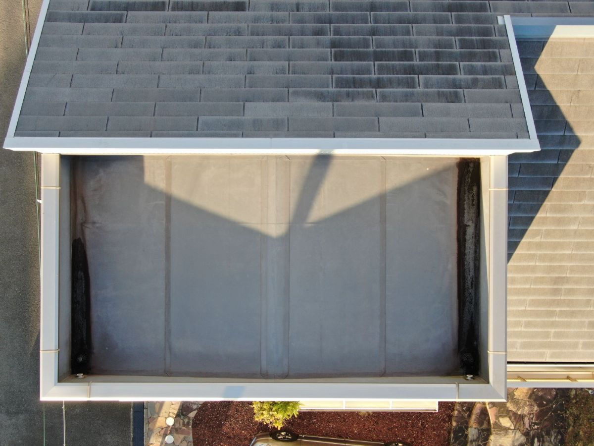 【和歌山市】　K様邸<br>『ブルー系のツートンカラーで仕上げた外壁にナスコンカラーの屋根で爽やかな印象のお家に…✧₊°』7