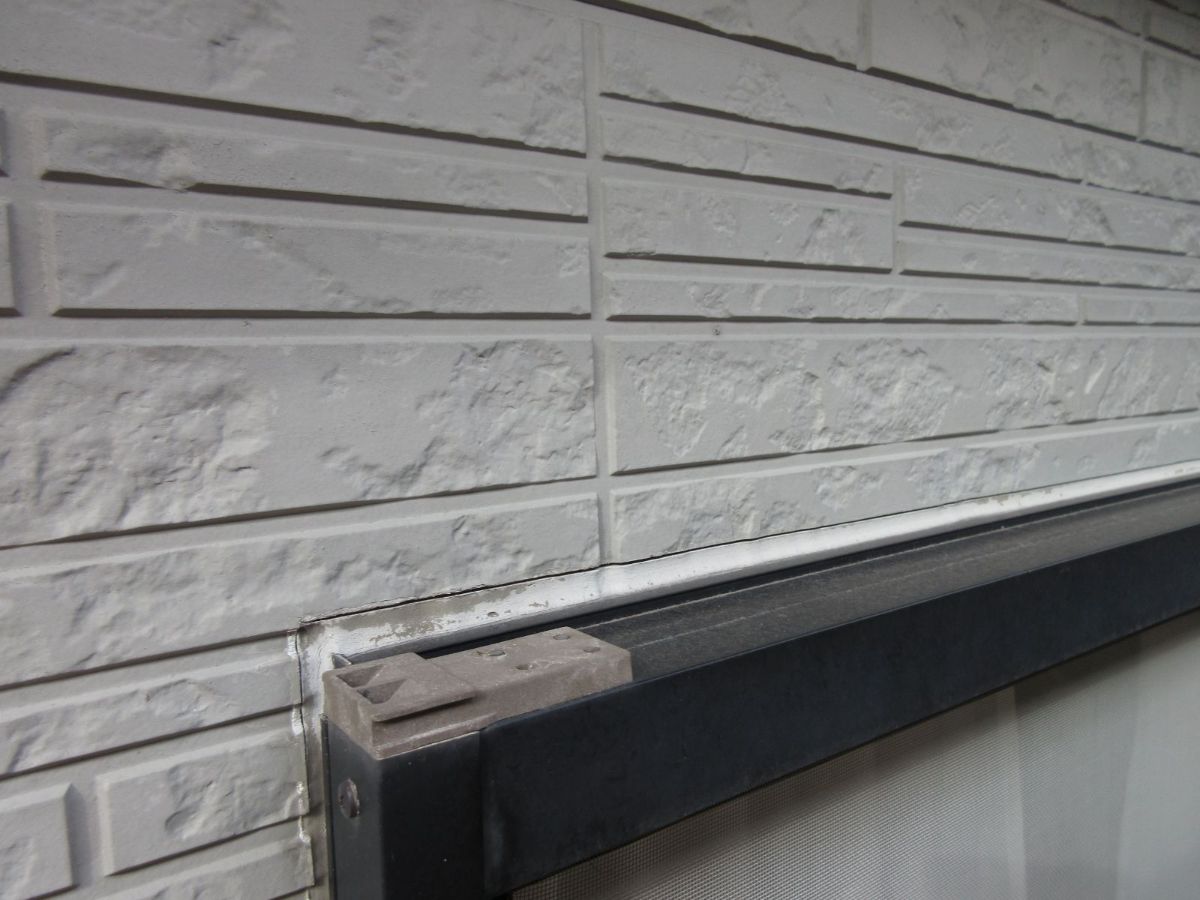 【海南市】　Ｍ様邸<br>　『ウッド調の軒天が映えるダークグレーの外壁で高級感溢れる素敵な仕上がりに…✧₊°』ウルトラTOP塗布11