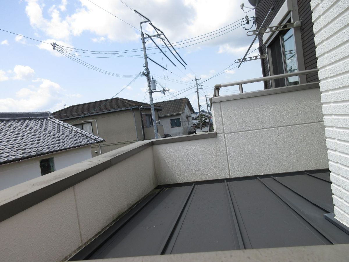 【和歌山市】　Ｓ様邸<br>『外壁・アクセント・屋根全てを高級感溢れるグレーで統一したこだわりが際立つ仕上がりに…✧₊°』インテグラルコート塗布15