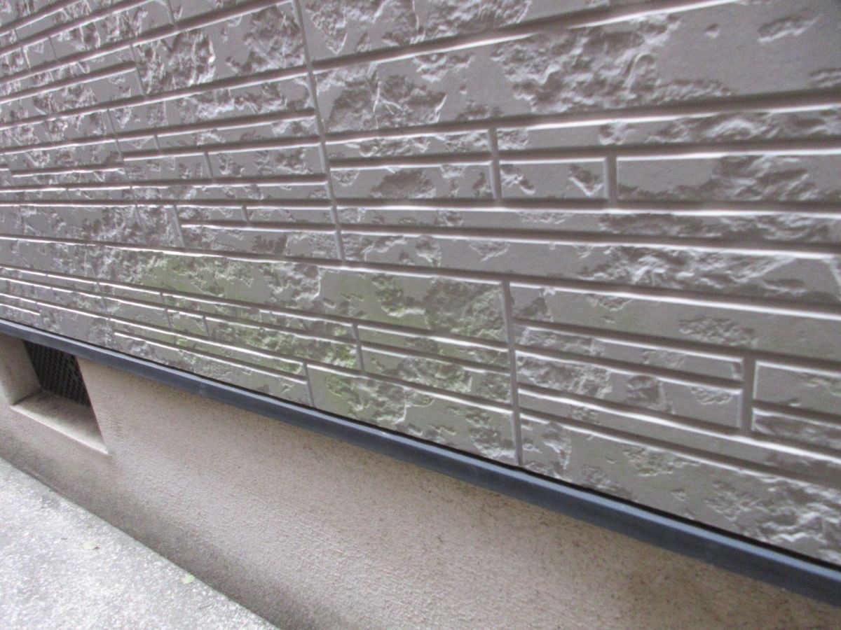 【海南市】　Ｍ様邸<br>　『ウッド調の軒天が映えるダークグレーの外壁で高級感溢れる素敵な仕上がりに…✧₊°』ウルトラTOP塗布17