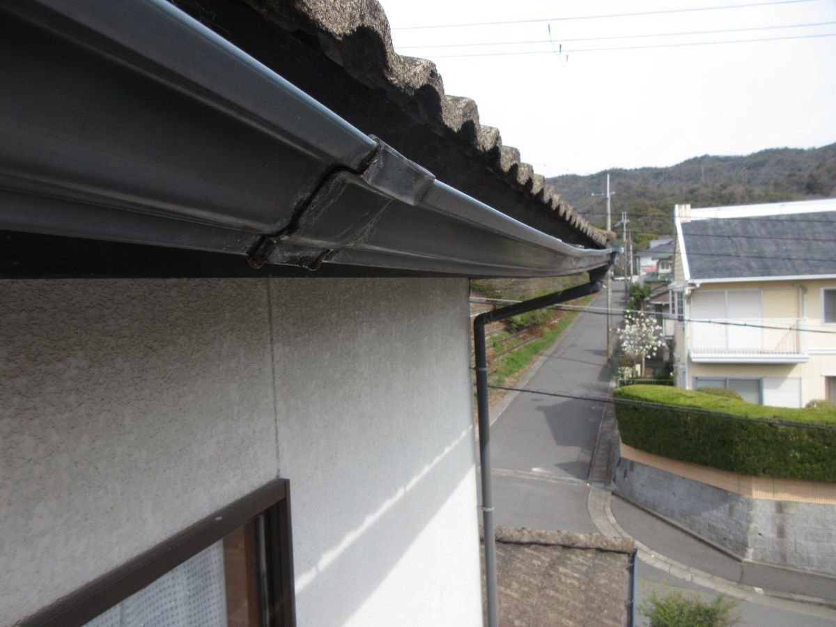 【和歌山市】　T様邸<br>『こだわりのダークグレージュで仕上げた屋根とグレージュの外壁がシックで素敵な仕上がりに…✧₊°』9