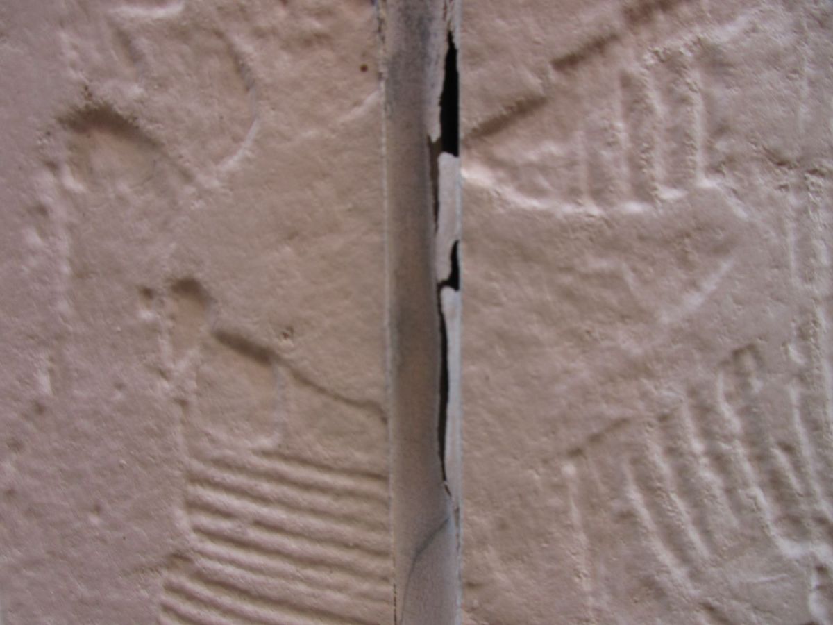 【和歌山市】　O様邸<br>『ガーネットの外壁にホワイトの付帯部が輝く重厚感ある仕上がりに…✧₊°』ウルトラTOP塗布5