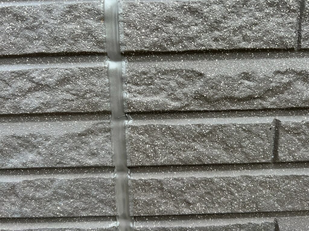 【和歌山市】 A様邸<br>『経年劣化が気になるコーキングが雨漏り対策バッチリの仕上がりに…✧₊°』2