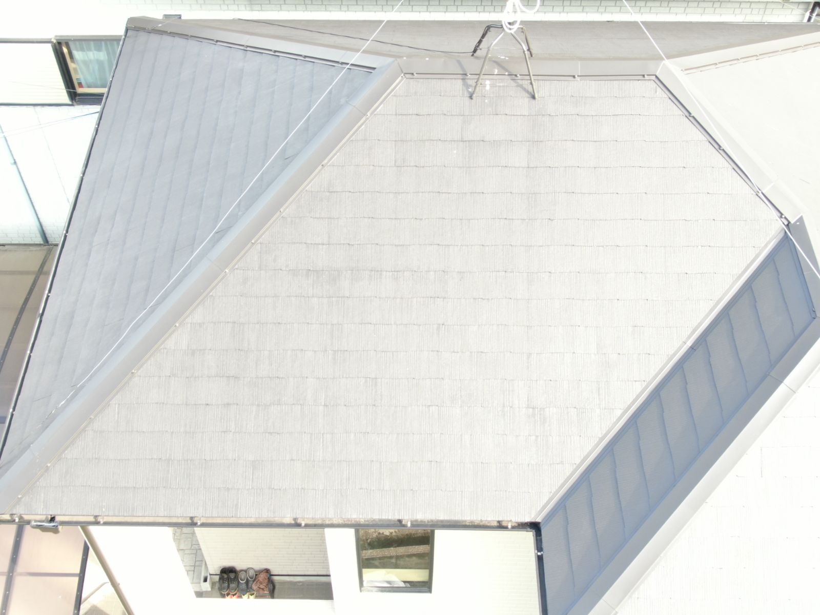 【岩出市】　N様邸<br>『グレージュのグラデーションカラーで合わせた外壁・屋根が素敵でおしゃれな仕上がりに…✧₊°』4